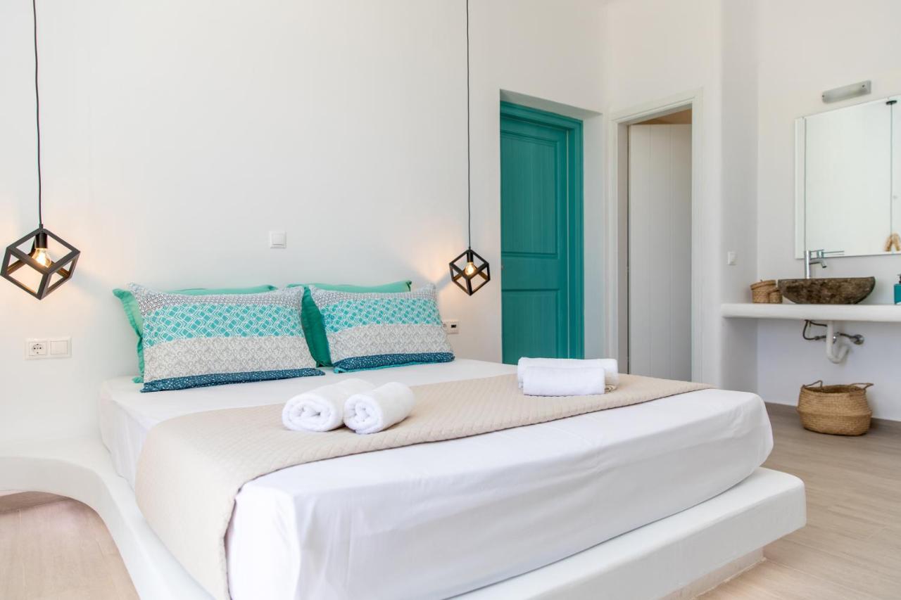 Kalais Sea Vibes, Beachfront Suites - A 10 Minute Drive Away From Naxos Town - Next To The Bus Stop Pláka Exteriör bild