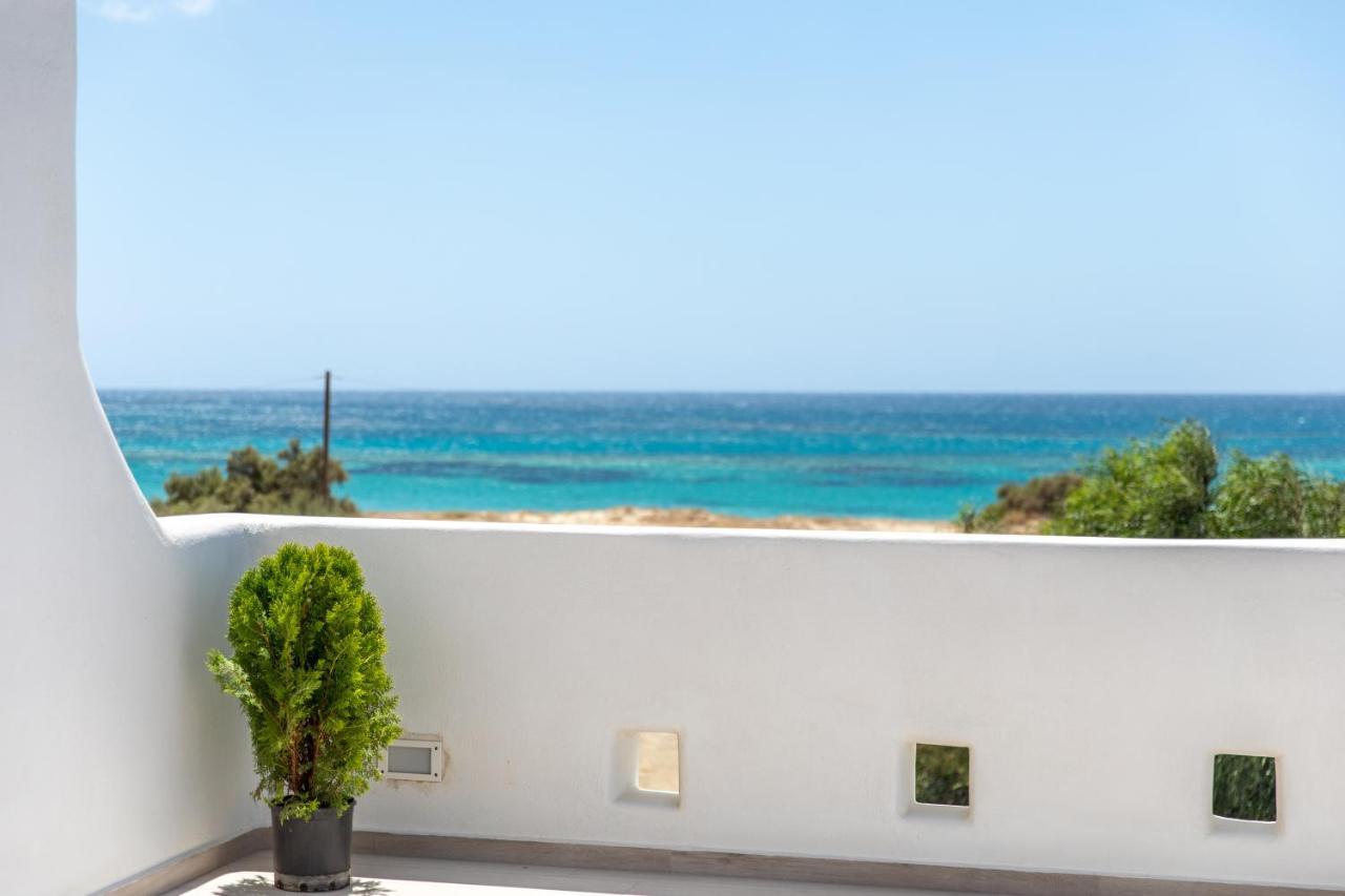 Kalais Sea Vibes, Beachfront Suites - A 10 Minute Drive Away From Naxos Town - Next To The Bus Stop Pláka Exteriör bild