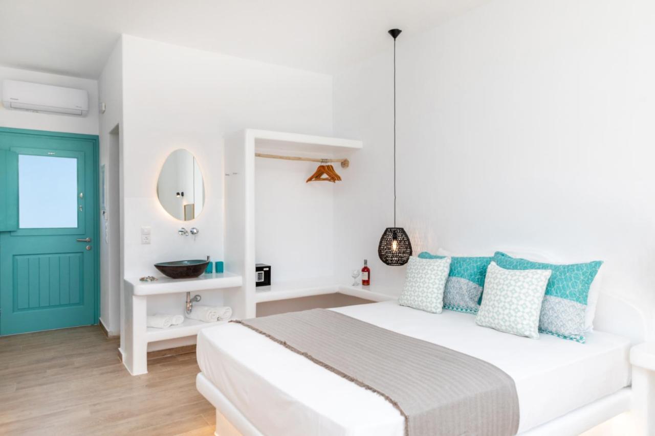 Kalais Sea Vibes, Beachfront Suites - A 10 Minute Drive Away From Naxos Town - Next To The Bus Stop Pláka Exteriör bild