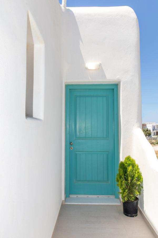 Kalais Sea Vibes, Beachfront Suites - A 10 Minute Drive Away From Naxos Town - Next To The Bus Stop Pláka Exteriör bild