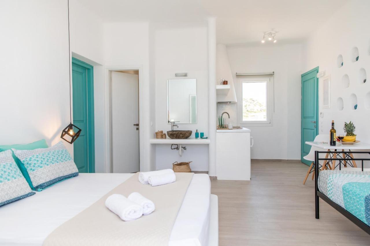 Kalais Sea Vibes, Beachfront Suites - A 10 Minute Drive Away From Naxos Town - Next To The Bus Stop Pláka Exteriör bild
