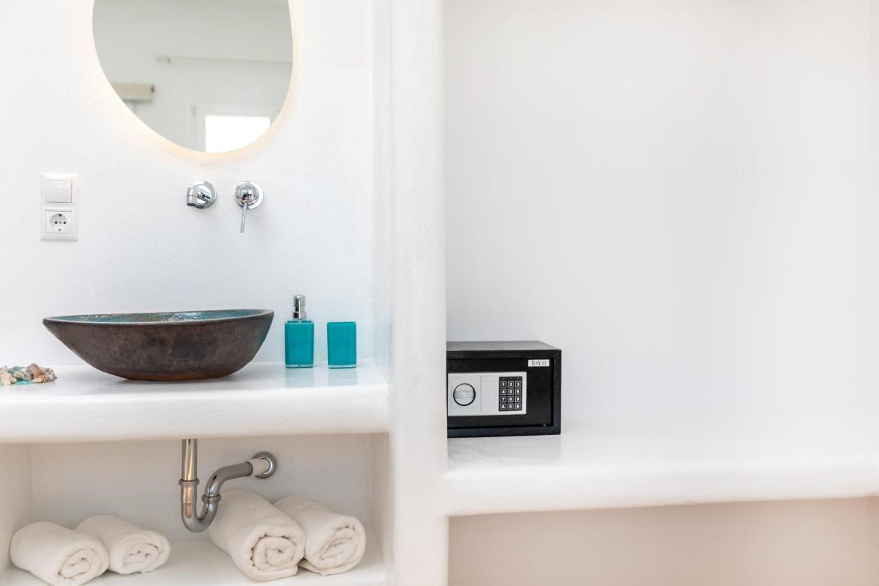 Kalais Sea Vibes, Beachfront Suites - A 10 Minute Drive Away From Naxos Town - Next To The Bus Stop Pláka Exteriör bild
