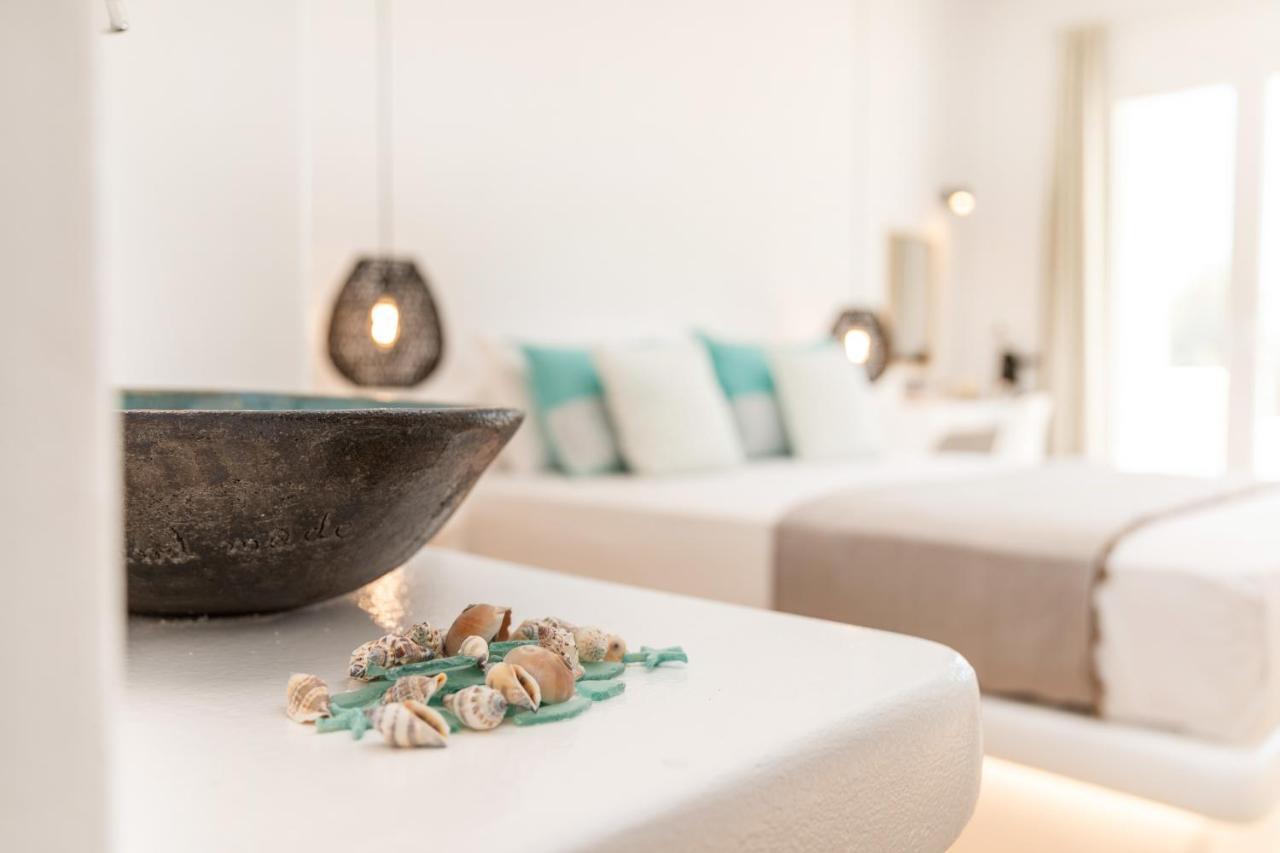 Kalais Sea Vibes, Beachfront Suites - A 10 Minute Drive Away From Naxos Town - Next To The Bus Stop Pláka Exteriör bild