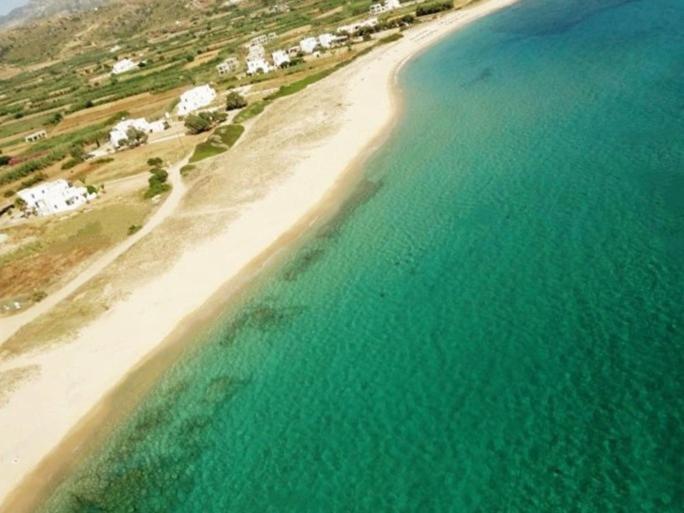 Kalais Sea Vibes, Beachfront Suites - A 10 Minute Drive Away From Naxos Town - Next To The Bus Stop Pláka Rum bild